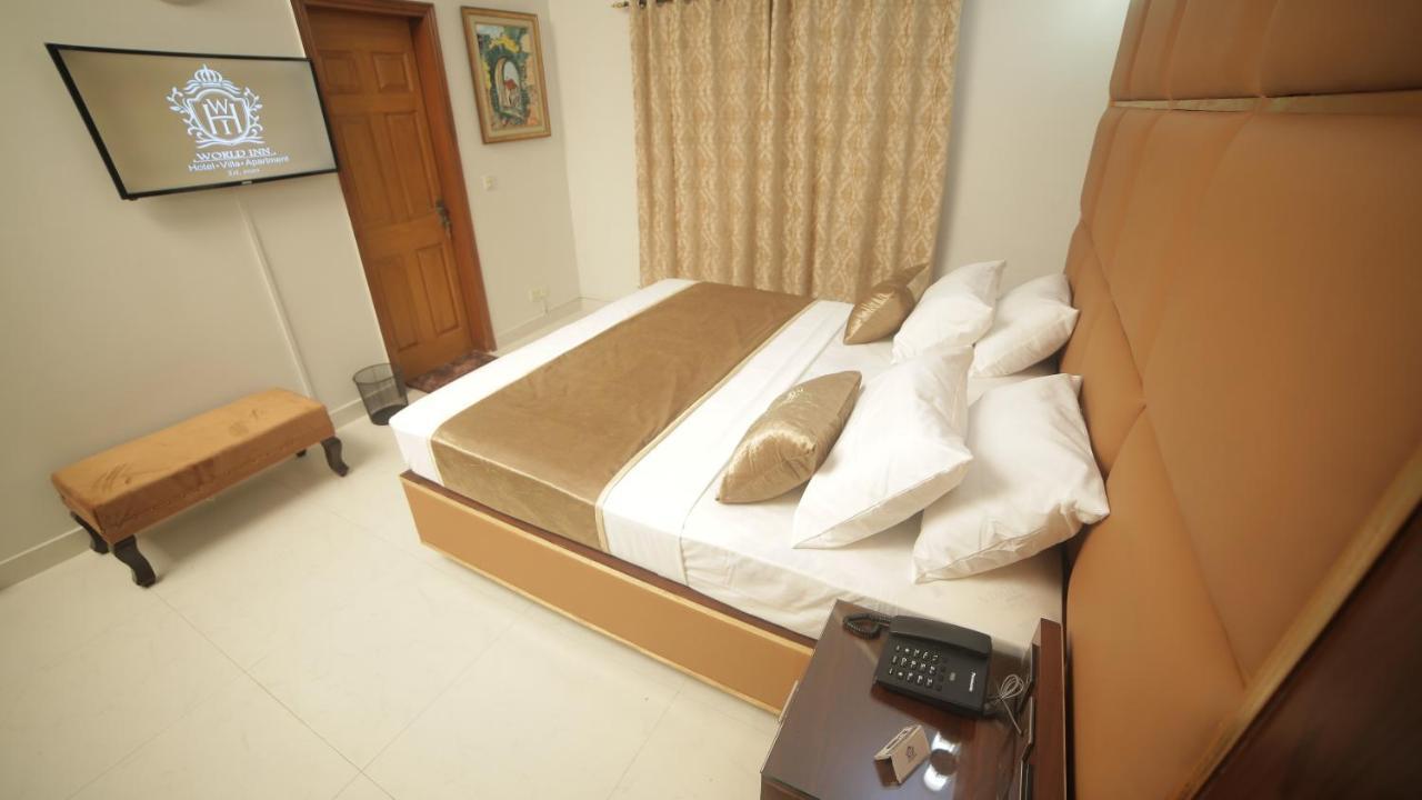 Four Squares Karachi Bed and Breakfast Buitenkant foto
