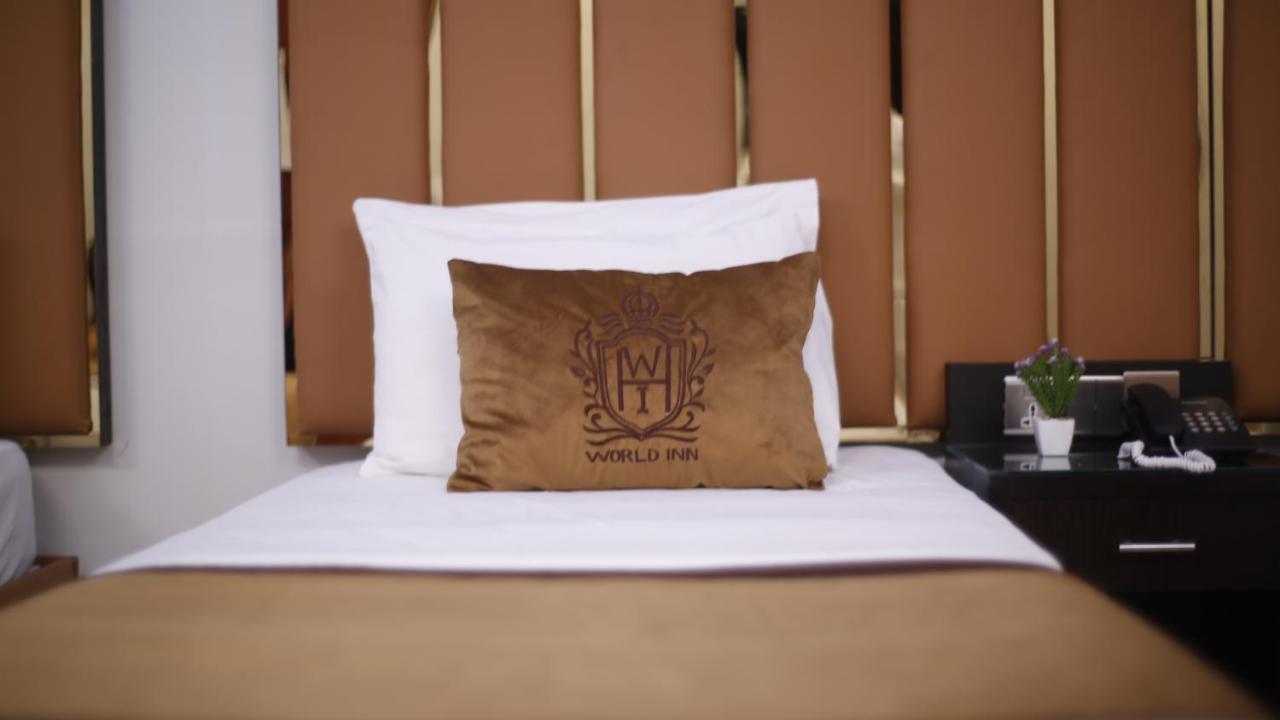 Four Squares Karachi Bed and Breakfast Buitenkant foto